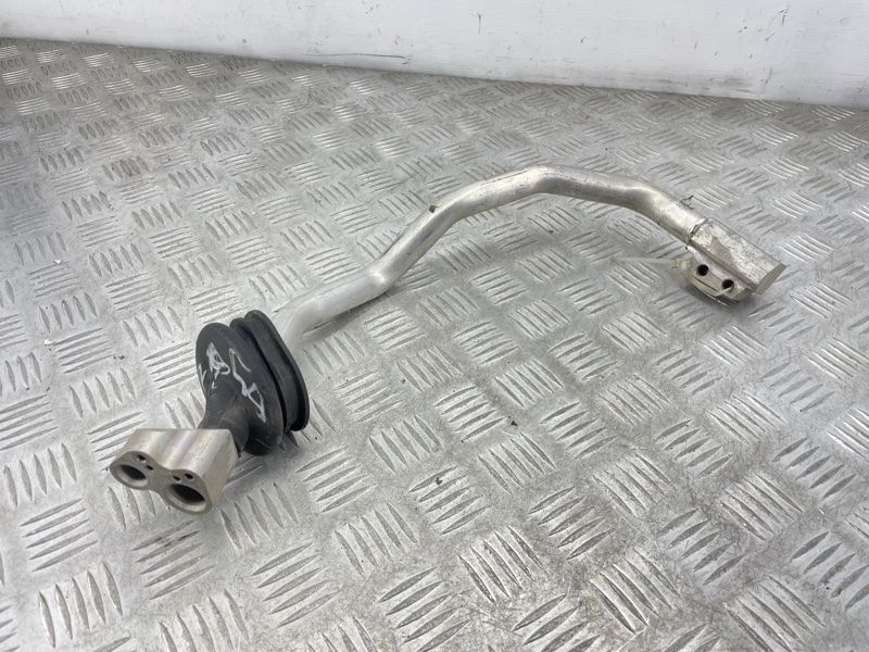 Трубка кондиционера 4G1260712E Audi S7