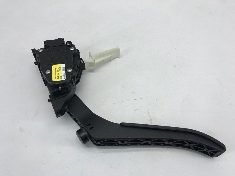 Педаль газу (акселератора) 7L0723507D Volkswagen Touareg