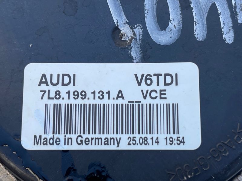 Опора / подушка двигуна Audi Q7