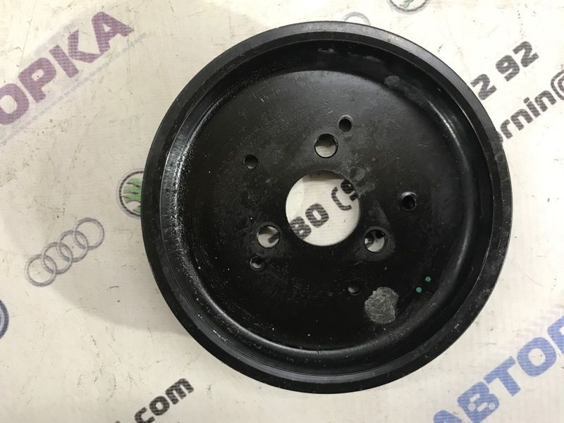 Шків насоса гідропідсилювача 06E145255G Audi Q7
