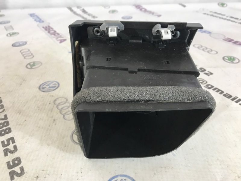 Дефлектор воздуховода DS73F018B09B Ford Edge