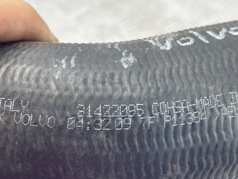 Патрубок інтеркулера 31422095 Volvo XC60