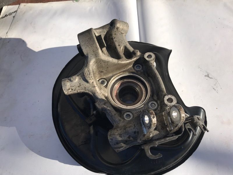 Поворотний кулак задній правий 4M0505432AF Audi Q7 Audi Q7, Audi Q8, Audi RS Q8, Audi SQ7, Audi SQ8
