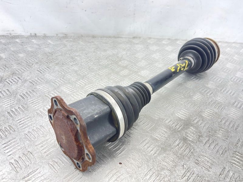 Піввісь 4M0407271D Audi Q7