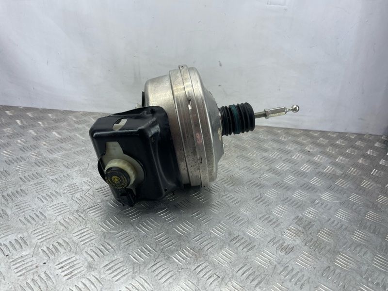 Вакуумный усилитель тормозов 4G0612107 Audi A6