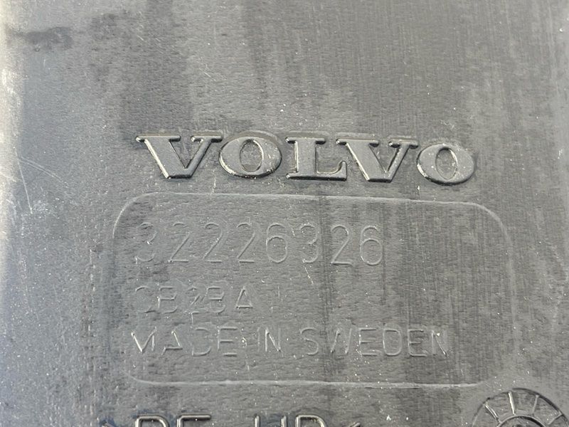 Воздуховод Volvo XC60