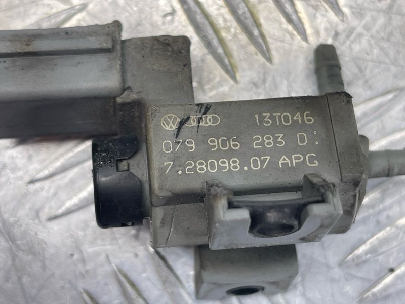 Клапан 079906283D Audi Q7