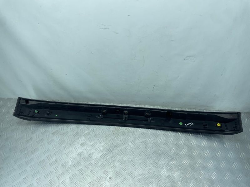 Спойлер багажника с стоп-сигналом 4L0827933 Audi Q7