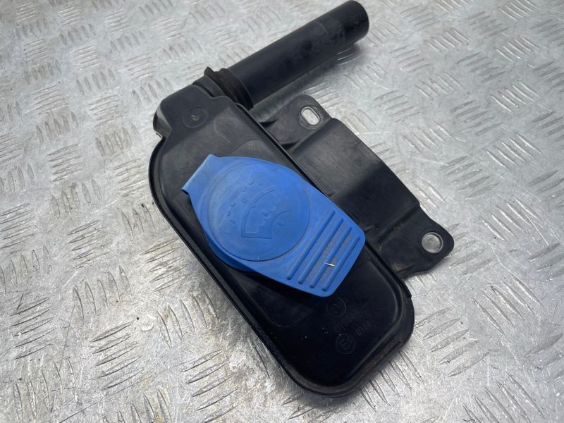 Заливна горловина бачка склоомивача 8T0955452A Audi Q5