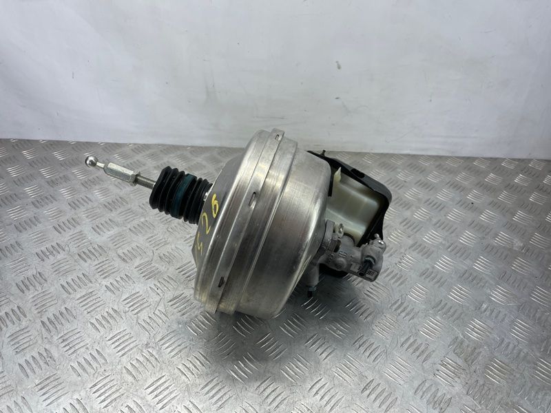 Вакуумный усилитель тормозов 4G0612107 Audi A6