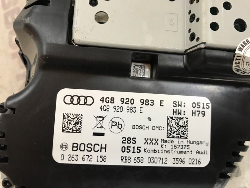 Комбинация приборов / Спидометр 4G8920983E Audi A6
