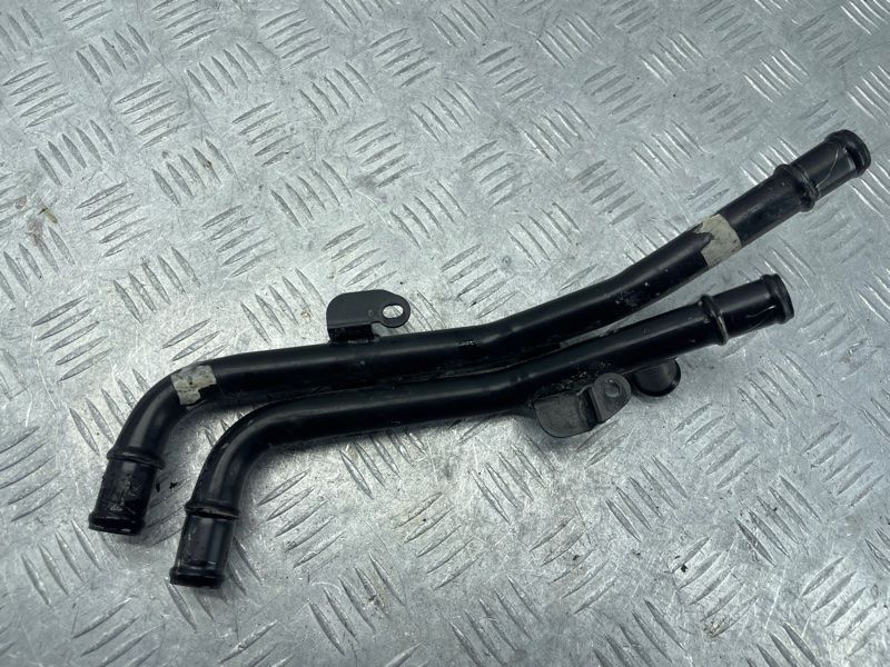 Трубопровід системи охолодження 7P0121070AC Volkswagen Touareg