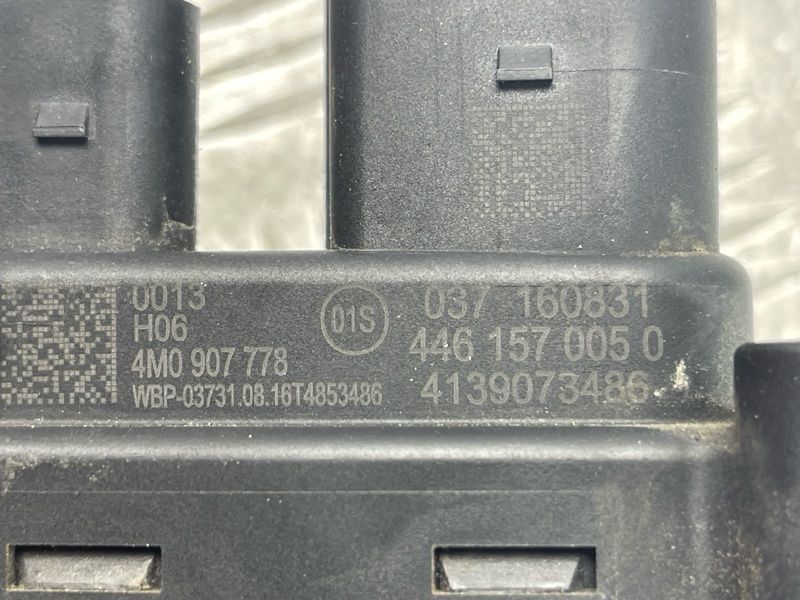Блок управления пневмоподвески 4M0907778 Audi Q7