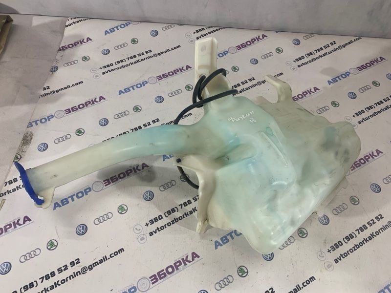 Бачок омывателя стекла DS7317B613BC Ford Fusion