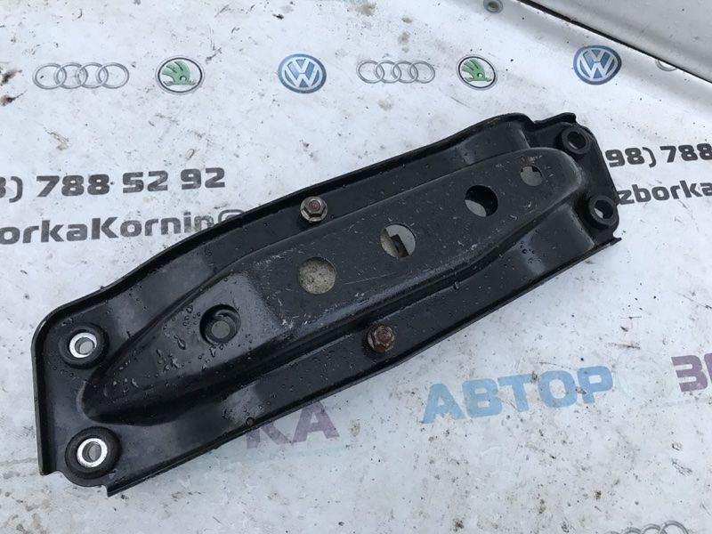 Поперечина задньої опори двигуна 113104GB5A Infiniti Q50