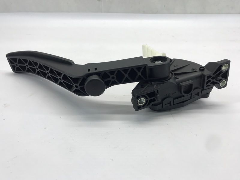 Педаль газу (акселератора) 7L0723507D Volkswagen Touareg