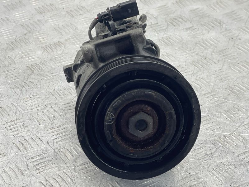 Компрессор кондиционера 8T0260805G Audi Q5