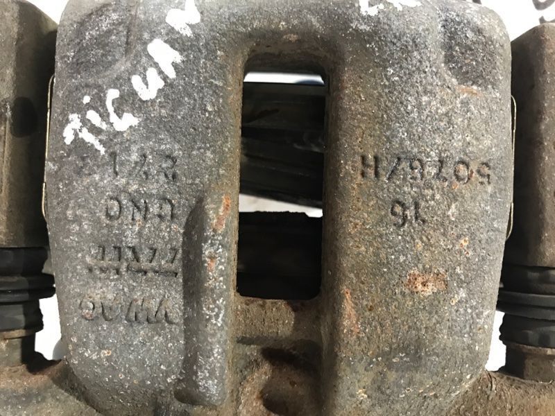 Супорт гальмівний 5N0615403 Volkswagen Tiguan