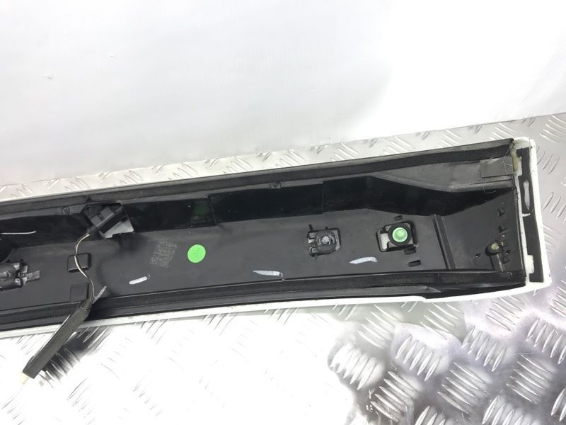 Спойлер багажника зі стоп-сигналом 4L0827933 Audi Q7