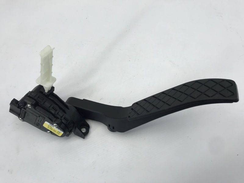 Педаль газу (акселератора) 7L0723507D Volkswagen Touareg