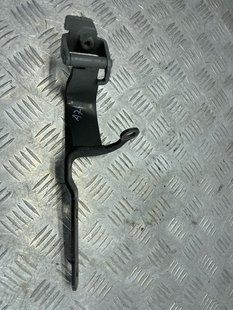Петля кришки багажника 4G8827299 Audi A7