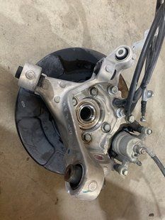 Поворотний кулак / цапфа 430184GA0A Infiniti Q50