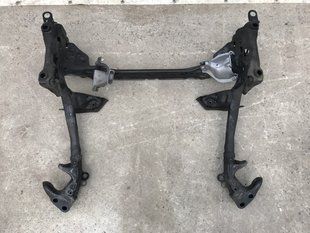 Подрамник передний 4G0399315L Audi A6