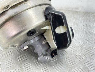 Главный тормозной цилиндр 4G1612103H Audi A7