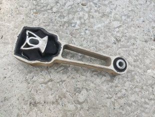 Опора / подушка двигуна Volvo XC60