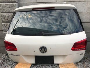 Крышка багажника 7P6827025B Volkswagen Touareg