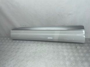 Накладка дверей 4M0853959G Audi Q7