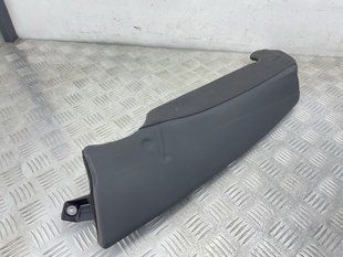 Бічна підтримка спинки сидіння 8W0885703AG38M Audi A4
