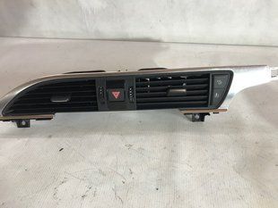 Кнопка аварійки 4G1820951G6PS Audi A6