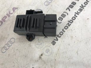 Блок управления подогревом сидений 3T0959772B Audi A6