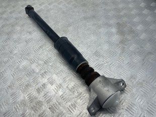 Стійка амортизатора 8W0513035AA Audi A4