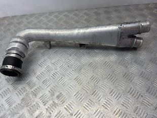 Патрубок інтеркулера 7L6145945J Audi Q7
