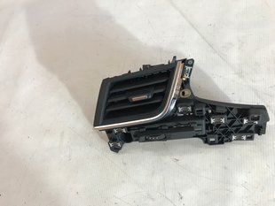 Дефлектор повітропроводу 4M1820901 Audi Q7