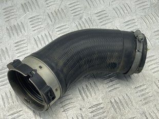 Патрубок інтеркулера 31657738 Volvo XC90