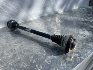 Піввісь 8R0501203C Audi A6