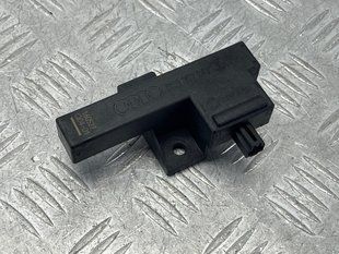 Антенна бесключевого доступа (KESSY) 8K0907247 Audi A6 Audi A4, Audi A4 Allroad, Audi A5, Audi A6, Audi A7, Audi A8, Audi Q5, Audi RS5, Audi RS7, Audi S4, Audi S5, Audi S6, Audi S7, Audi S8, Audi SQ5