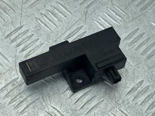 Антенна бесключевого доступа (KESSY) 8K0907247 Audi A6 Audi A4, Audi A4 Allroad, Audi A5, Audi A6, Audi A7, Audi A8, Audi Q5, Audi RS5, Audi RS7, Audi S4, Audi S5, Audi S6, Audi S7, Audi S8, Audi SQ5