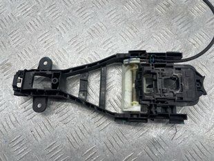 Кронштейн ручки 30747097 Polestar 2