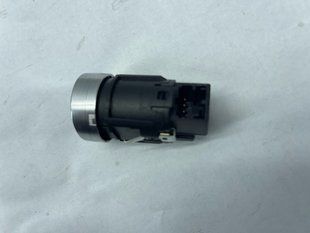 Кнопка cтарт/cтоп 7P1905217A Volkswagen Touareg