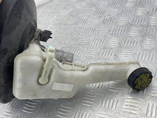 Главный тормозной цилиндр Ford Fusion