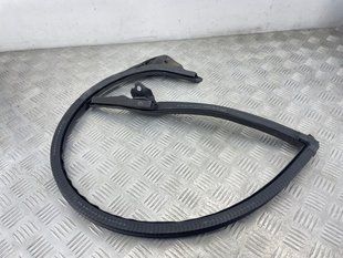 Уплотнитель двери 4G8845353 Audi A7