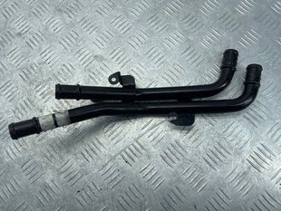Трубопровід системи охолодження 7P0121070AC Volkswagen Touareg
