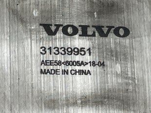 Кронштейн подушки двигателя 31339951 Volvo XC60