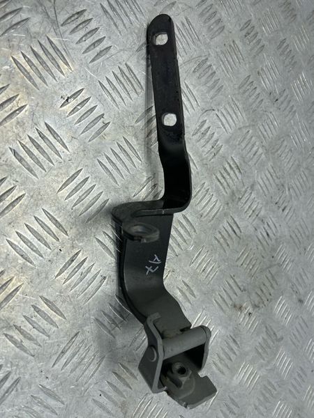 Петля кришки багажника 4G8827299 Audi A7