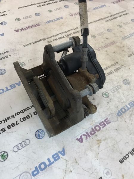 Супорт гальмівний 4G0615415D Audi A6