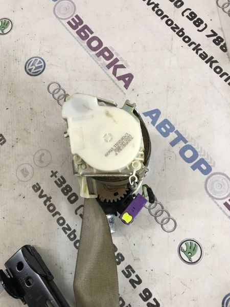 Ремінь безпеки 4L0827300B Audi Q7